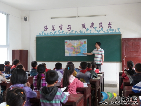 黄坭中心校：开展加强国家版图意识宣传教育活动
