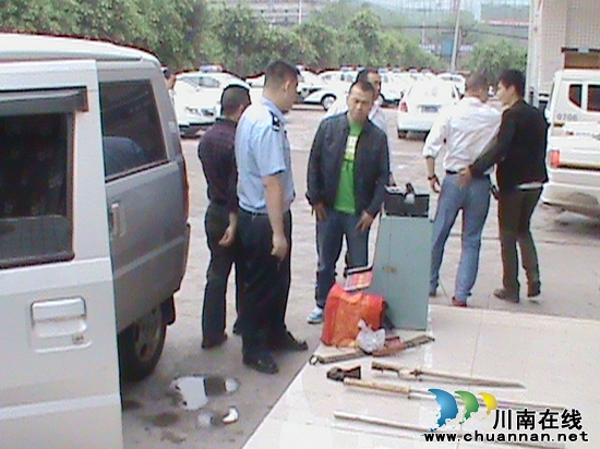 叙永交警办案不忘本职&nbsp;发现问题追查到底(图3)