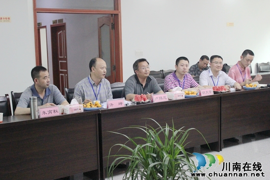 省市食药监局领导到泸州市纳溪调研指导工作(图1)