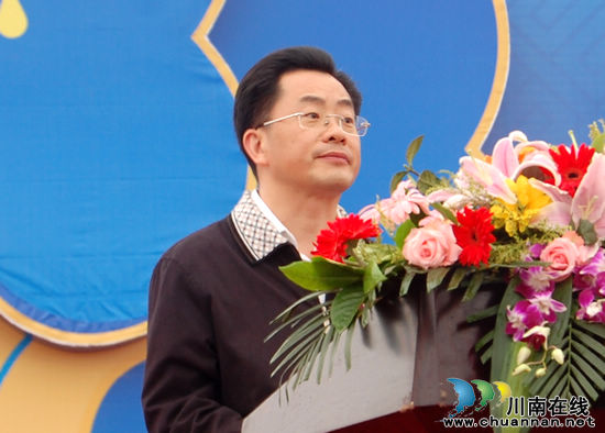 泸州:打造国际化酿酒基地 中国酒镇酒庄今日奠基(图7) 泸州:打造国际化酿酒基地 中国酒镇酒庄今日奠基(图7)
