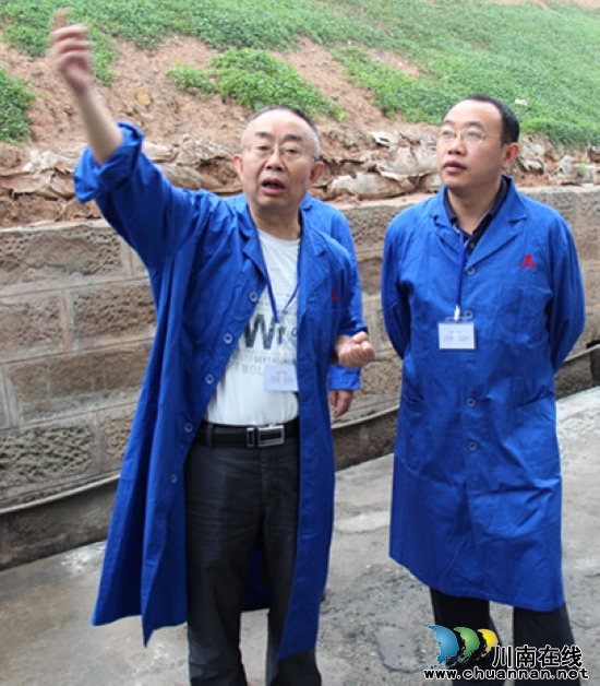 牛滩镇:王强到牛滩镇企业调研(图1) 牛滩镇:王强到牛滩镇企业调研(图1)