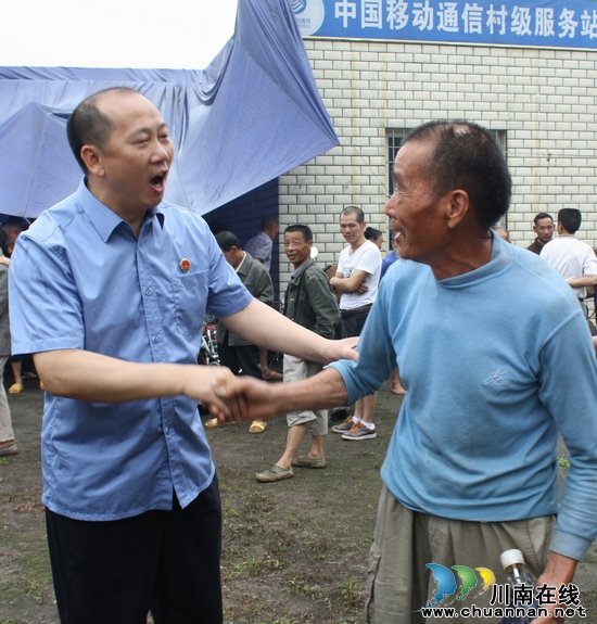海潮镇:“百千万”结对帮扶活动合民心(图2) 海潮镇:“百千万”结对帮扶活动合民心(图2)