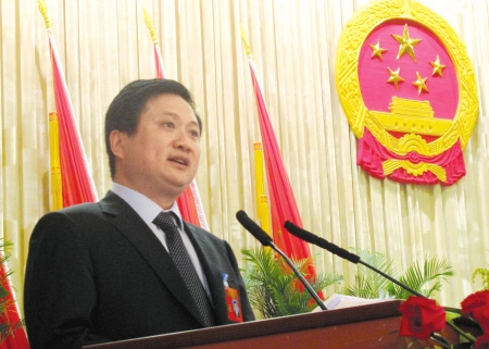 杨松柏当选为内江市市长