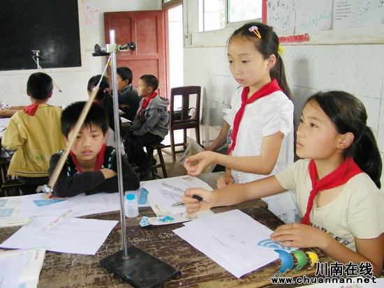 白米乡印子小学：农村小学娃&nbsp;爱上科学课