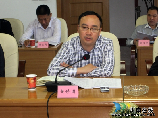 泸州市发改委雷文彩一行到合江指导、调研工作