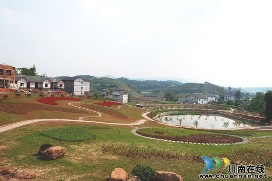 泸州华阳街道开启美丽篇章 记者采风体验乡村旅游(图4) 泸州华阳街道开启美丽篇章 记者采风体验乡村旅游(图4)