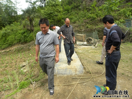 黄坭乡：加强对农村项目工程的督察工作(图1)