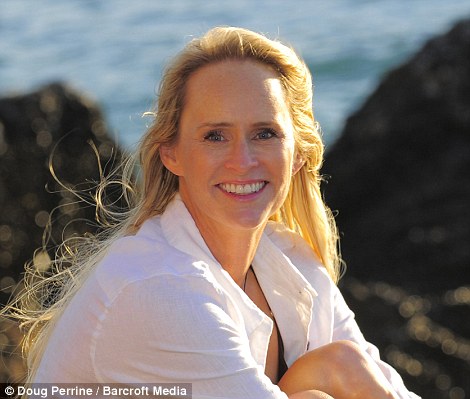 零距离与虎鲨共舞(图4)