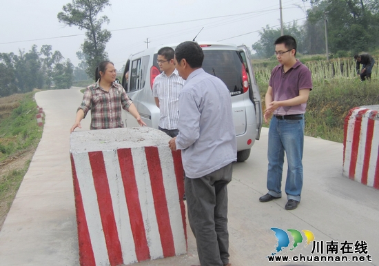 牛滩镇：开展道路安全检查(图3)