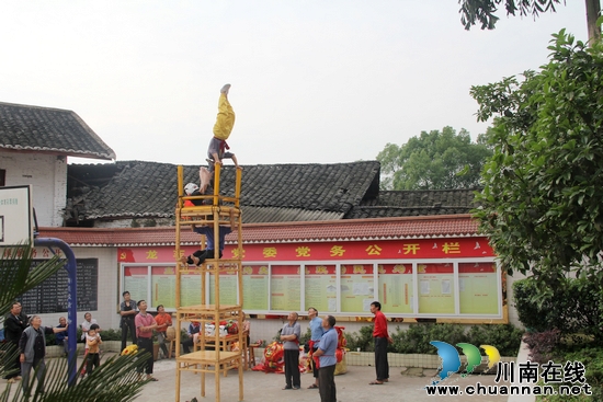 龙车镇:积极训练 传承省级非遗“斑打狮子”(图3) 龙车镇:积极训练 传承省级非遗“斑打狮子”(图3)