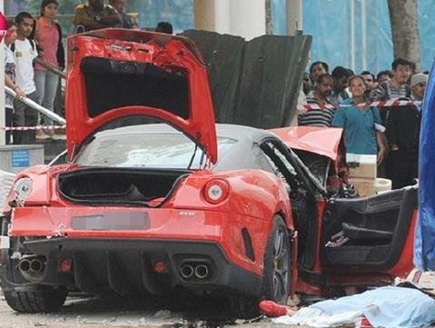 新加坡飙车死亡是泸州人系红色后代(图2) 新加坡飙车死亡是泸州人系红色后代(图2)