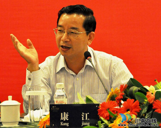 长江沱江河道泸州段6月起禁采砂石(图2) 长江沱江河道泸州段6月起禁采砂石(图2)