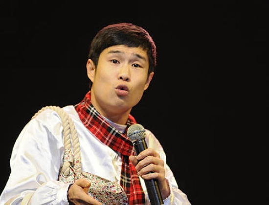 白手起家贫民富翁(图2)