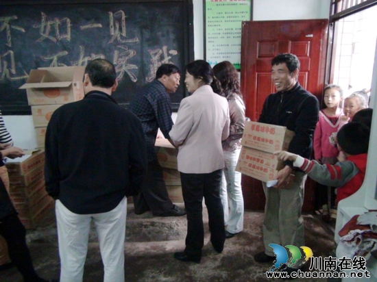 马岭镇中心校:国家实施营养餐 学生健康有保障(图1) 马岭镇中心校:国家实施营养餐 学生健康有保障(图1)