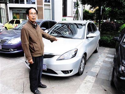 一分钟越野车被盗&nbsp;内江一车主悬赏万元寻爱车