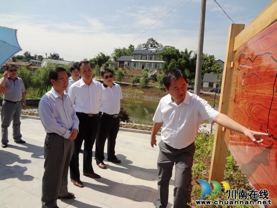 贵州凯里市人大参观泸州华阳街道新农村建设(图3) 贵州凯里市人大参观泸州华阳街道新农村建设(图3)