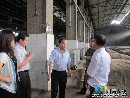奇峰镇:扶优扶强促酒业发展(图1) 奇峰镇:扶优扶强促酒业发展(图1)