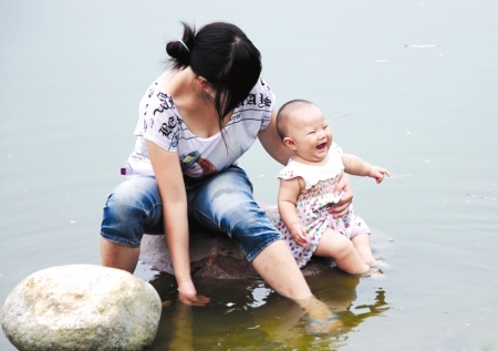 “六一”儿童节 带着孩子去玩吧(图1) “六一”儿童节 带着孩子去玩吧(图1)