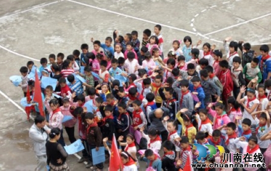 密溪乡：“六一”禁毒宣传进校园
