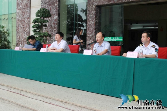纳溪食药监局:开展食品安全突发事件应急演练(图1) 纳溪食药监局:开展食品安全突发事件应急演练(图1)