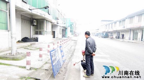 叙永公安交警为"高考"营造道路交通安全宣传氛围(图1)