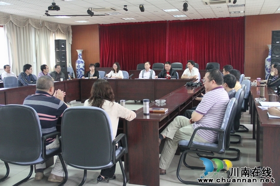 龙马潭区国税局开展交流干部座谈会