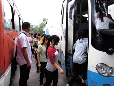 乡镇学子的——高考“集结号”(图5) 乡镇学子的——高考“集结号”(图5)
