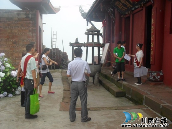 车辋镇:“送法进寺庙”(图2) 车辋镇:“送法进寺庙”(图2)