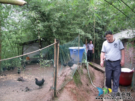 泸州市委组织部到叙永县水尾镇调研远程教育工作(图3)