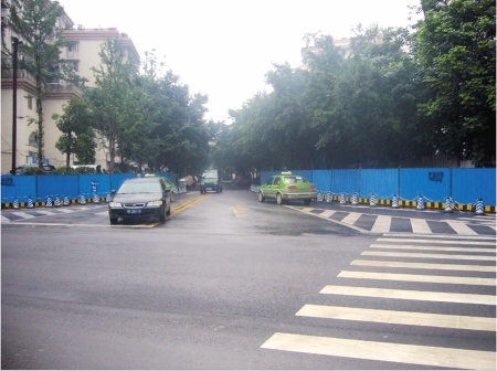 两路口通车&nbsp;走自贡龙汇隧道不再绕(图1)