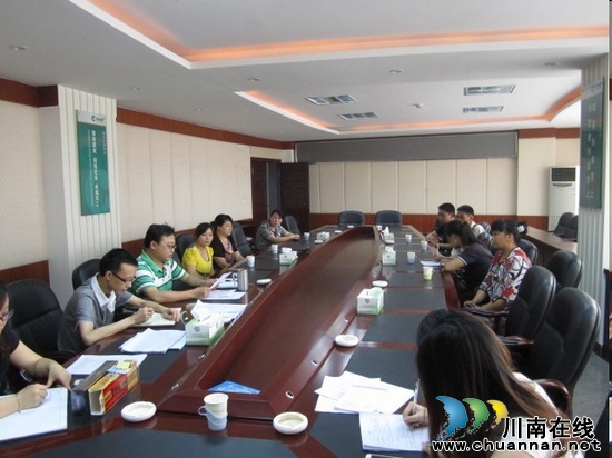 泸县烟草专卖局:加强劳动合同法学习(图1) 泸县烟草专卖局:加强劳动合同法学习(图1)