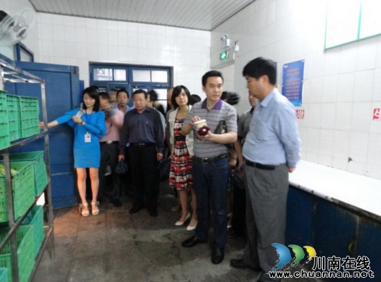 泸州市人大到纳溪检查《食品安全法》贯彻执行情况(图2) 泸州市人大到纳溪检查《食品安全法》贯彻执行情况(图2)