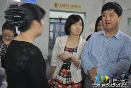 泸州市人大到纳溪检查《食品安全法》贯彻执行情况(图3) 泸州市人大到纳溪检查《食品安全法》贯彻执行情况(图3)