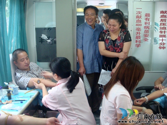 兆雅镇:义务献血热情高(图2) 兆雅镇:义务献血热情高(图2)