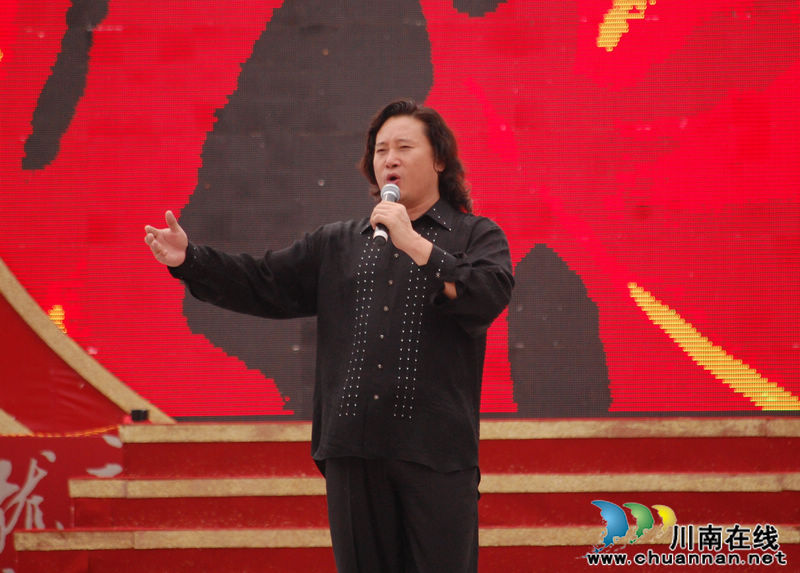 泸县·龙文化宣传活动周:萧亚轩劲歌热舞引爆全场(图12)