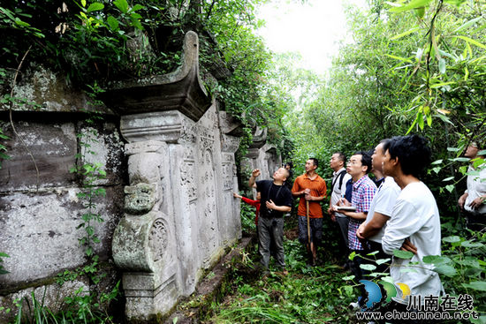 泸州古蔺:深山清代特大古墓群&nbsp;黄荆景区再添新看点(图1)