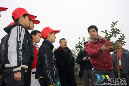 龙车镇：优先培养，返乡创业能人积极入党