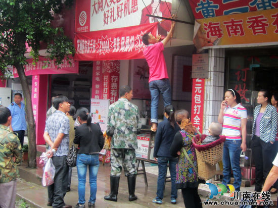 方洞镇：城乡环境综合治理总动员
