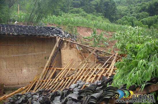 特大暴雨来袭 泸州市合江尧坝镇上湾村避险成功(图2) 特大暴雨来袭 泸州市合江尧坝镇上湾村避险成功(图2)