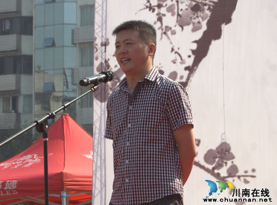 泸州市举行职工群众中华经典诵读活动(图3)