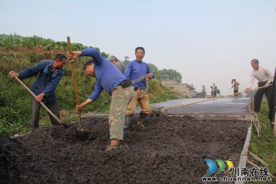 龙车镇：全年硬化村级公路投资突破1000万元(图2)