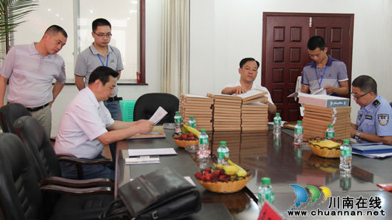 泸州市安全检查专项组到泸县牛滩镇检查安全工作(图2)