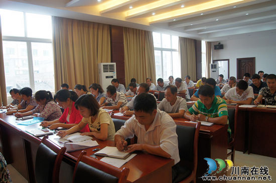 太伏镇：认真部署农作物良种补贴工作(图2)