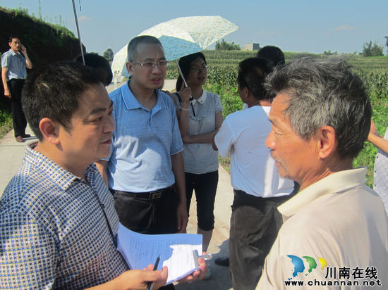 省综改办副主任李金忠一行到泸县方洞镇检查(图1)