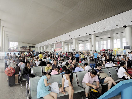 暑运来临 宜宾机场、火车站和车站客座率全线上升(图1) 暑运来临 宜宾机场、火车站和车站客座率全线上升(图1)