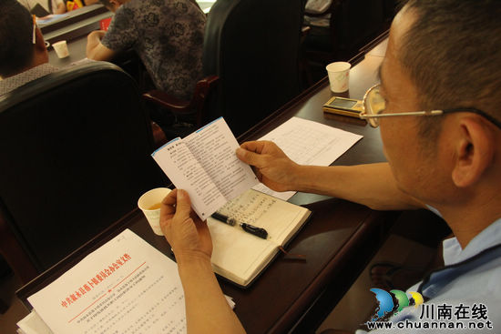 落卜镇：强化村干部廉洁履职&nbsp;推进党风廉政建设(图2)