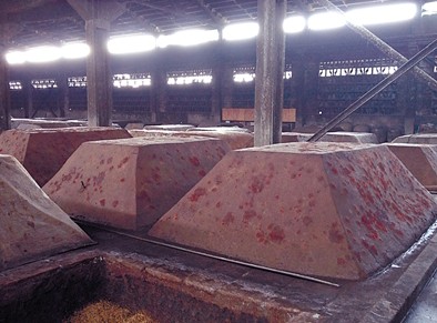 媒体曝部分名酒产能不足 四川购散酒凑数(图3) 媒体曝部分名酒产能不足 四川购散酒凑数(图3)