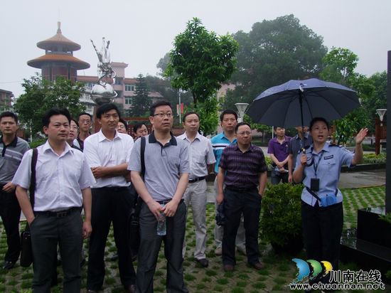 威达公司组织干部到汉王山监狱接受廉洁警示教育(图2)