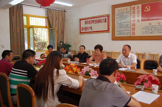 叙永县人大调研全县《义务教育法》贯彻实施情况(图2) 叙永县人大调研全县《义务教育法》贯彻实施情况(图2)