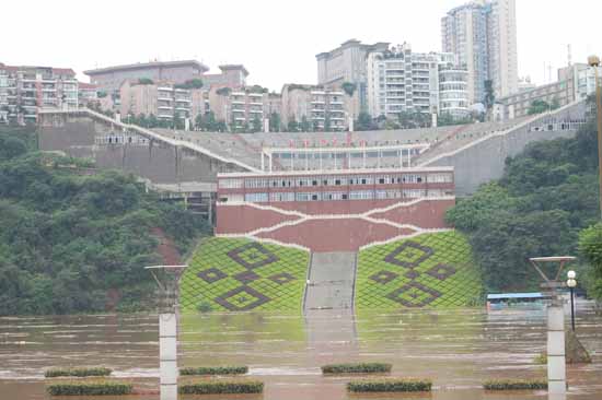特大洪灾袭击泸州 万众一心抗洪救灾(图12) 特大洪灾袭击泸州 万众一心抗洪救灾(图12)